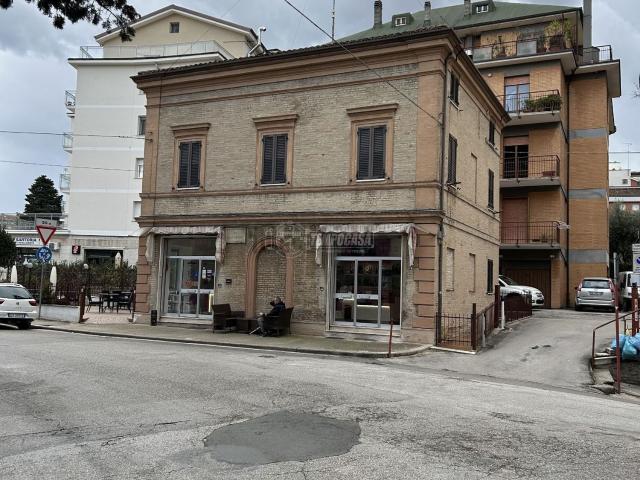 Casa in vendita a Santa Croce, Marche