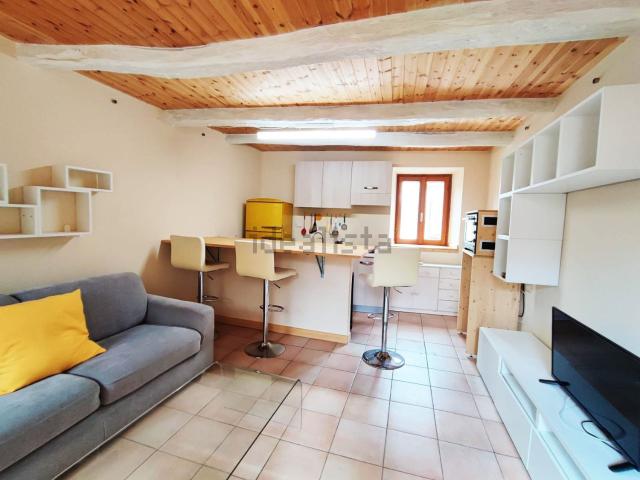 Casa in vendita a Piemonte, Novara