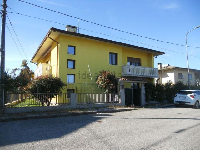 Casa in vendita a Muzzana Del Turgnano, Friuli-Venezia Giulia
