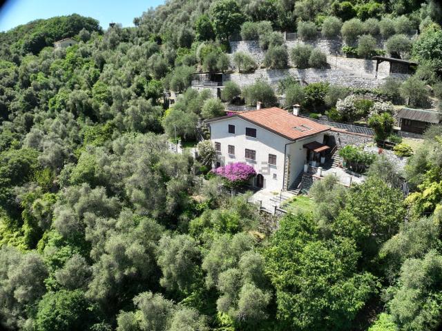 Casa in vendita a Rivarola, Carasco