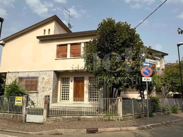 Casa in vendita a Riolo Terme, Ravenna