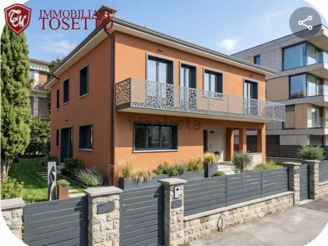 Casa in vendita a Stadio, Vicenza