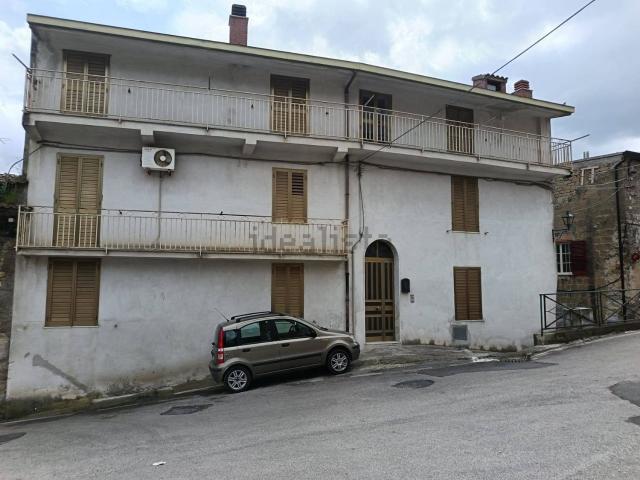Casa in vendita a Moiano, Campania