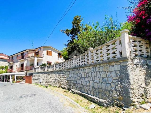 Casa in vendita a Calabria, Cosenza