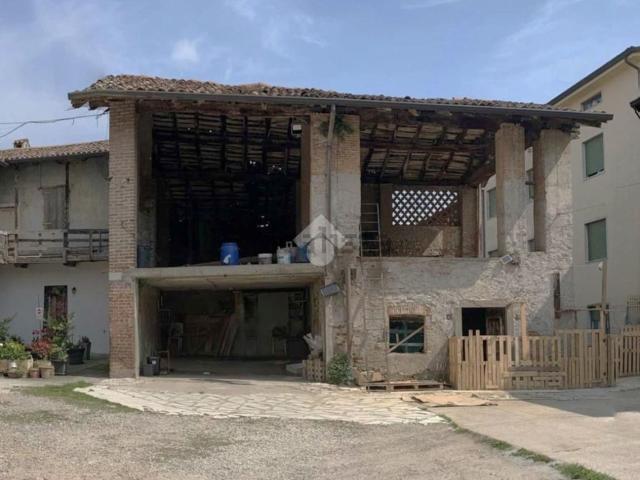 Casa in vendita a Levate, Lombardia