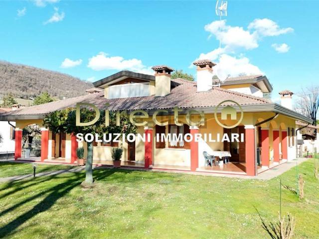 Casa in vendita a Pieve Di Soligo, Veneto