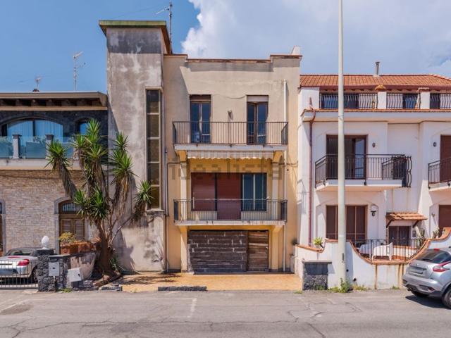 Casa in vendita a Torre Archirafi, Riposto
