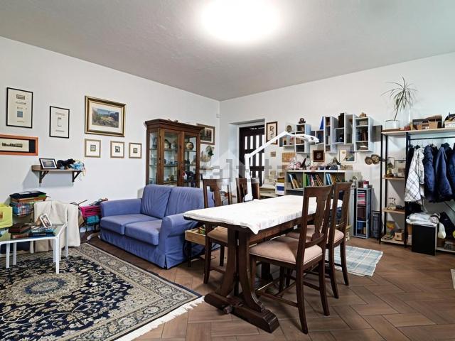 Casa in vendita a Cava Manara, Lombardia