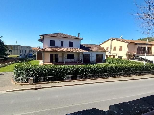 Casa in vendita a Tavarnelle-Sant'Eusebio, Cortona