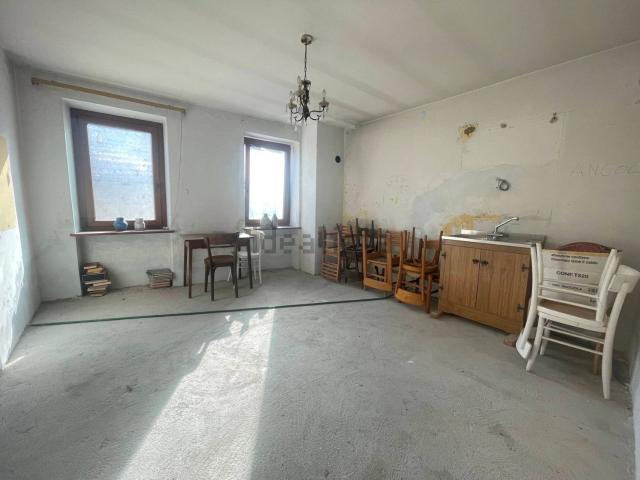 Casa in vendita a Comunità Valsugana e Tesino, Castello Tesino