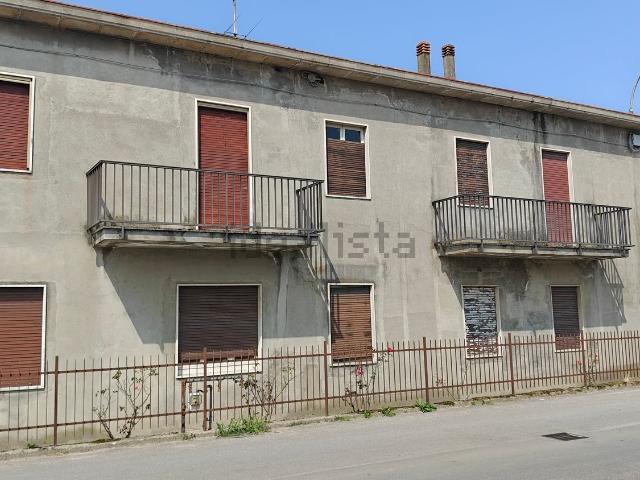 Casa in vendita a Cassolnovo, Lombardia