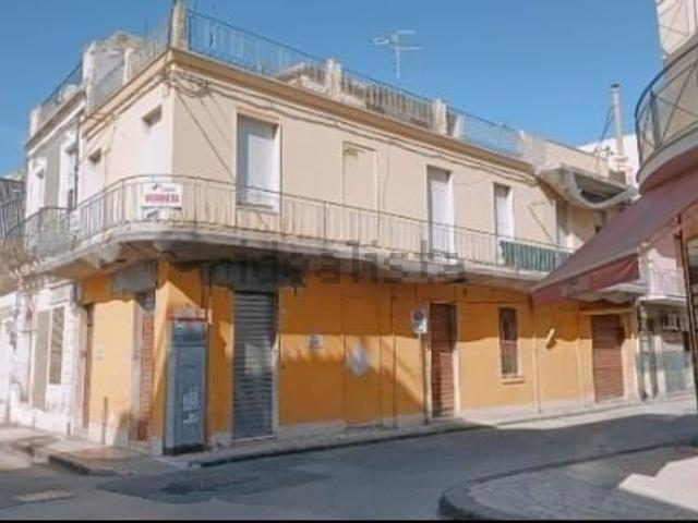 Casa in vendita a Floridia, Sicilia