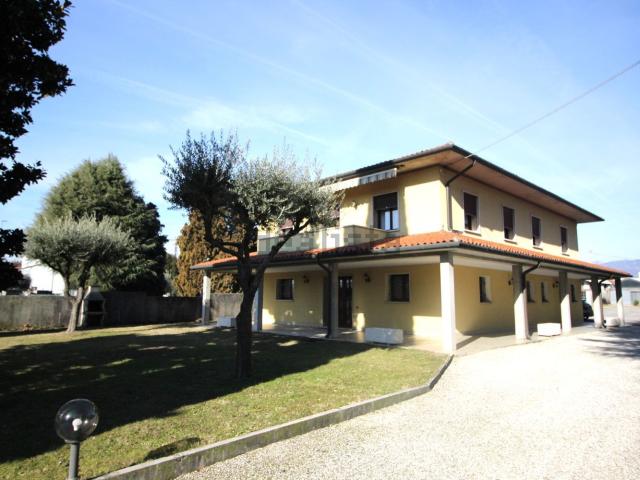 Casa in vendita a Rosà, Veneto