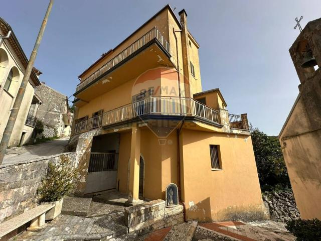 Casa in vendita a Filignano, Molise