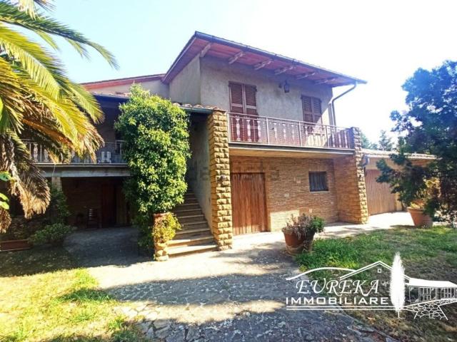 Casa in vendita a Gioiella