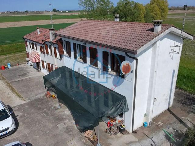 Casa in vendita a Urbana, Veneto