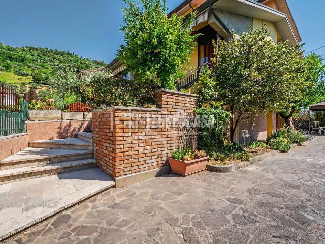 Casa in vendita a Unione della Romagna Faentina, Brisighella