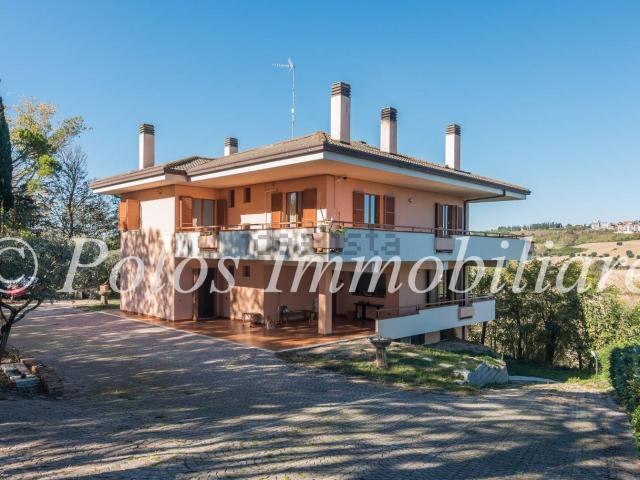 Casa in vendita a Marche, Fermo