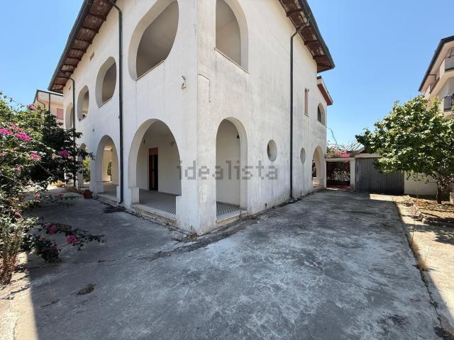 Casa in vendita a Calabria, Crotone