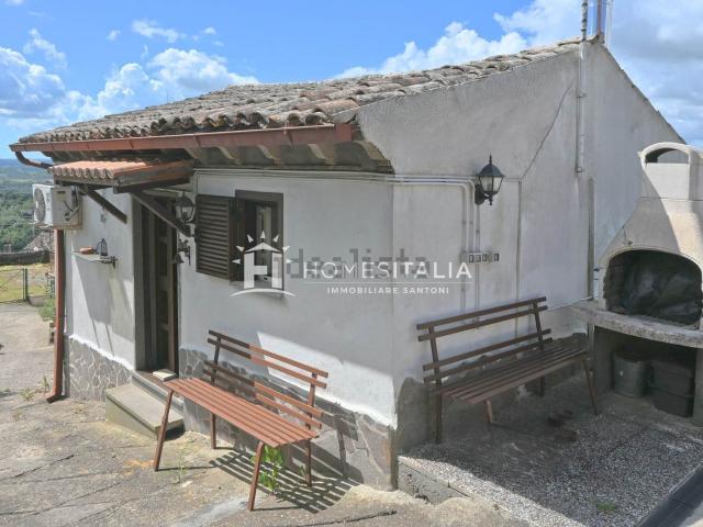 Casa in vendita a Sant’Angelo di Roccalvecce, Viterbo