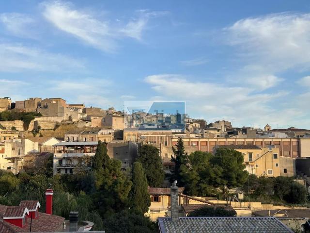 Casa in vendita a Noto, Sicilia