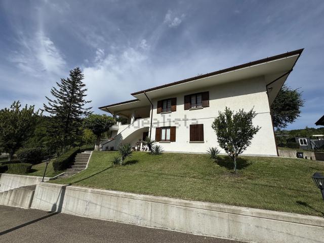 Casa in vendita a Tresinaro - Secchia, Re