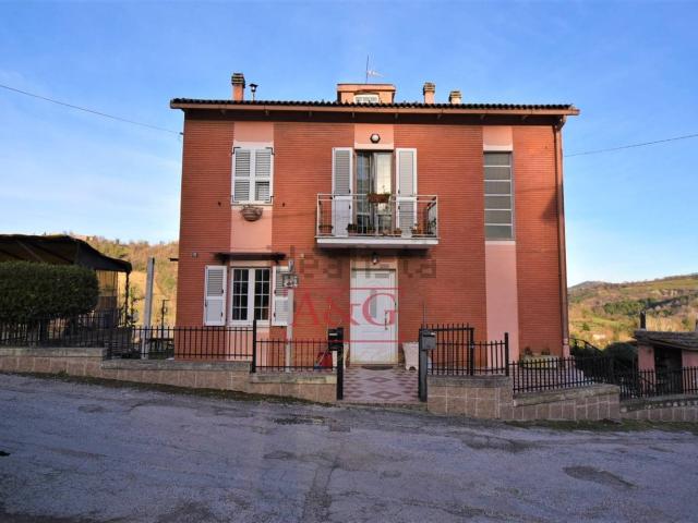 Casa in vendita a Marche, Macerata