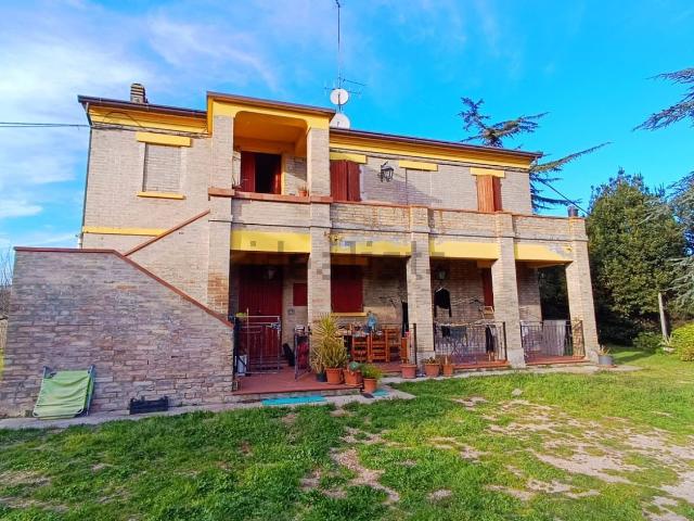 Casa in vendita a Ponte Ete, Marche