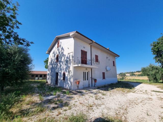 Casa in vendita a Marche, Macerata