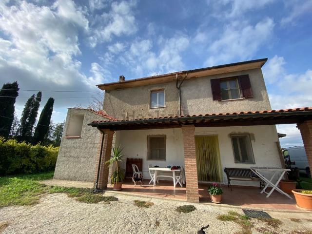 Casa in vendita a Unione di Comuni Montani Colline del Fiora, Manciano