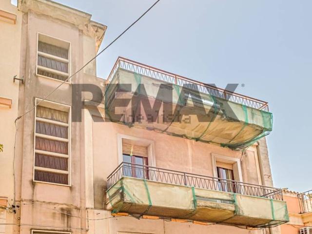 Casa in vendita a Giarre, Sicilia