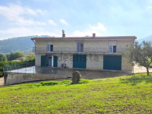 Casa in vendita a Torre Le Nocelle, Campania