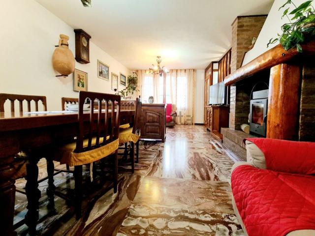 Casa in vendita a Sant'urbano, Veneto