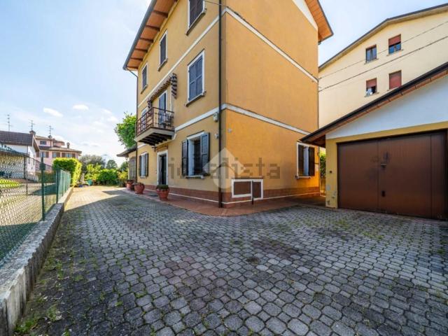 Casa in vendita a Pieve Modolena, Re