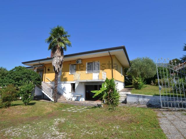Casa in vendita a Villotta / Vilote, Aviano / Davian