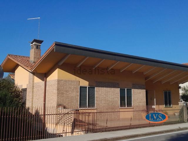 Casa in vendita a Montegalda, Veneto