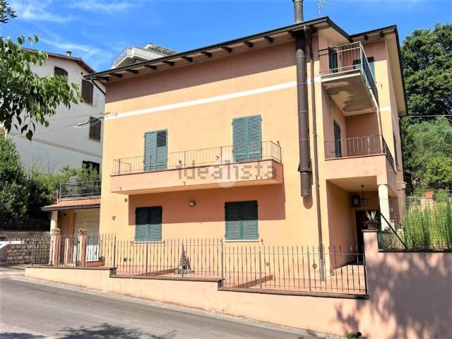 Casa in vendita a Ponte San Giovanni, Cenerente