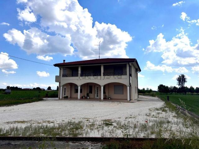 Casa in vendita a Poiana Maggiore, Veneto