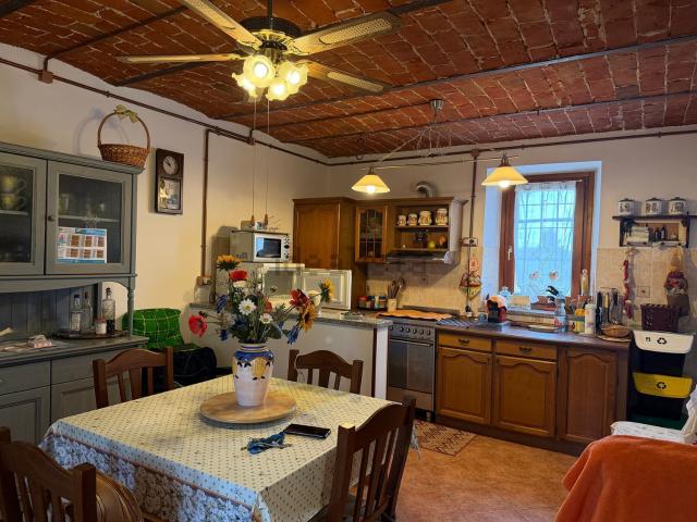 Casa in vendita a Piemonte, Alessandria