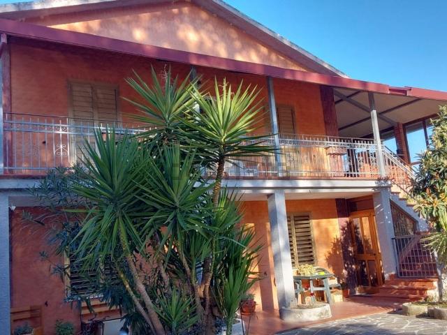 Casa in vendita a Marche, Macerata