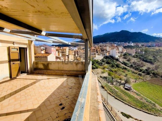 Casa in vendita a Montemaggiore Belsito, Palermo