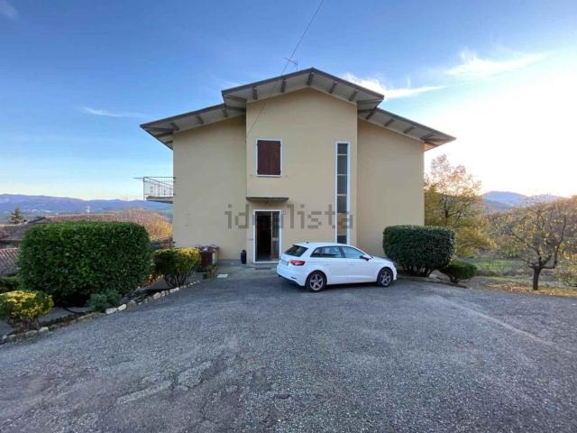 Casa in vendita a Appennino Reggiano, Re