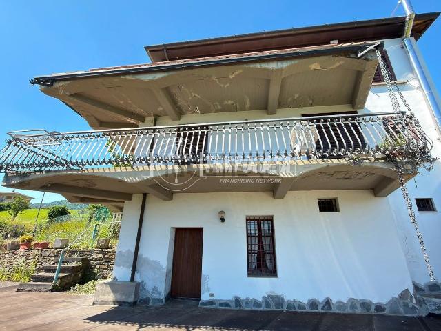 Casa in vendita a Foresto Sparso, Lombardia