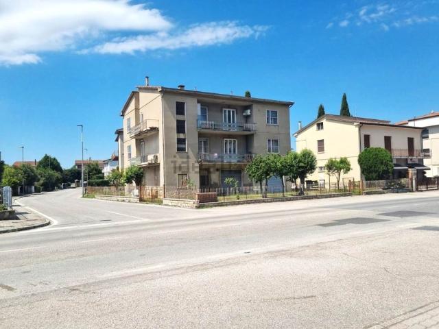 Casa in vendita a Foligno, Perugia