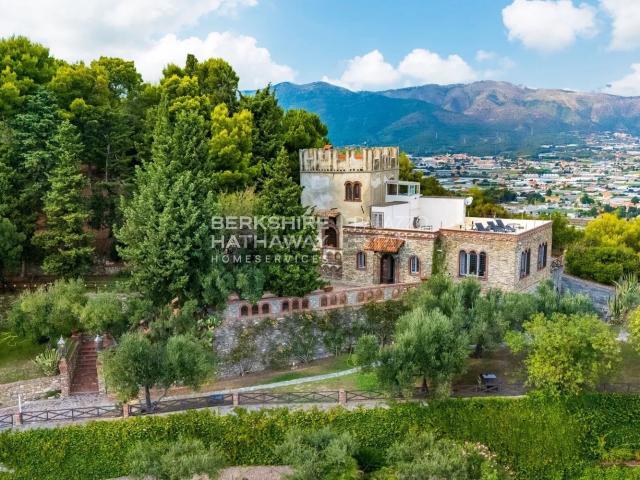 Casa in vendita a Albenga, Liguria