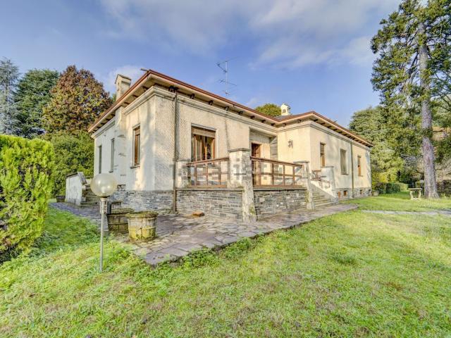 Casa in vendita a Castano Primo, Lombardia