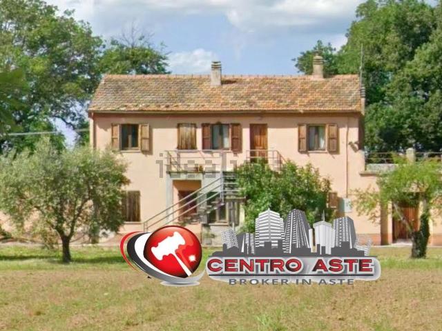 Casa in vendita a Terre Roveresche, Marche