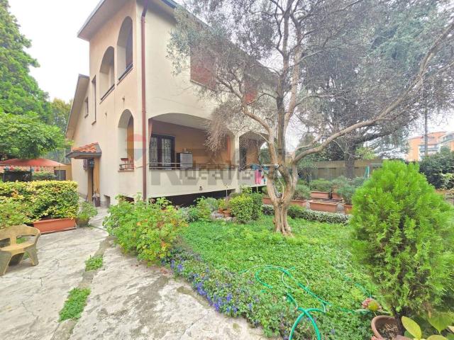 Casa in vendita a San Rocco, Monza