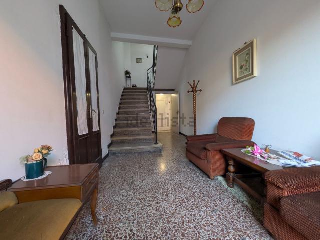 Casa in vendita a Agliana, Toscana