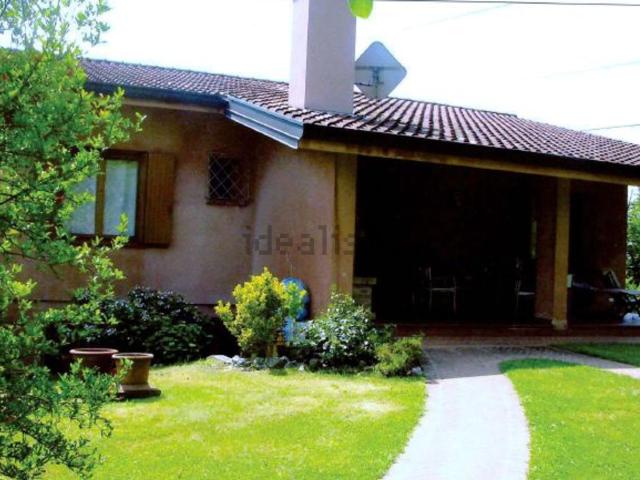 Casa in vendita a Azzano Decimo, Friuli-Venezia Giulia